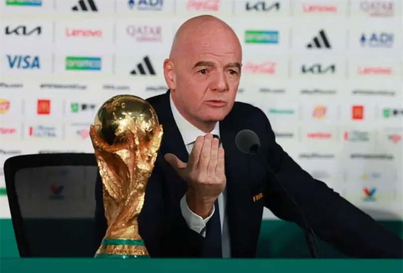 Gianni Infantino resaltó que México será sede de un hecho sin precedentes. Gianni Infantino resaltó que México será sede de un hecho sin precedentes.