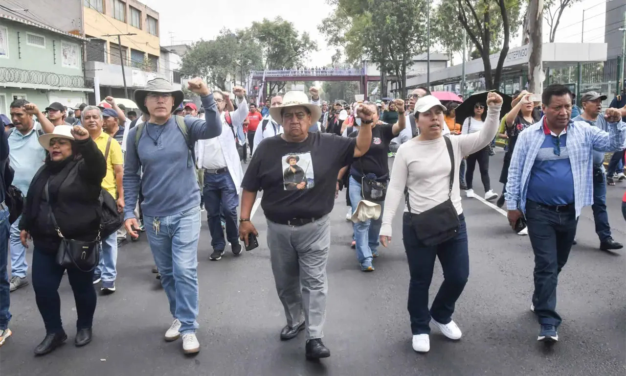  Entre aficionados y manifestantes: así transcurre la mañana del Mundial 2026. 