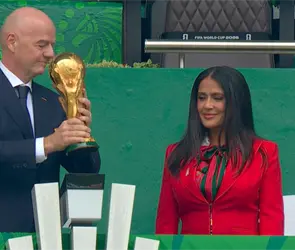 Salma Hayek, de Teresa a encabezar una inauguraci&oacute;n del Mundial
