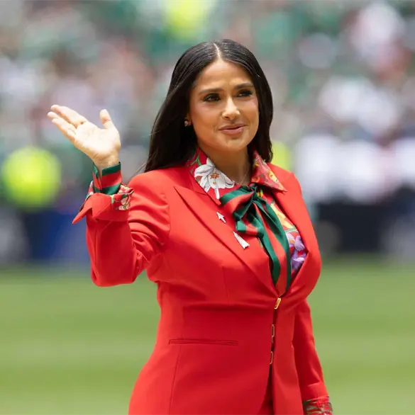 Ante ausentcia de Sheinbaum, Salma Hayek representa a M&eacute;xico en el Mundial 2026