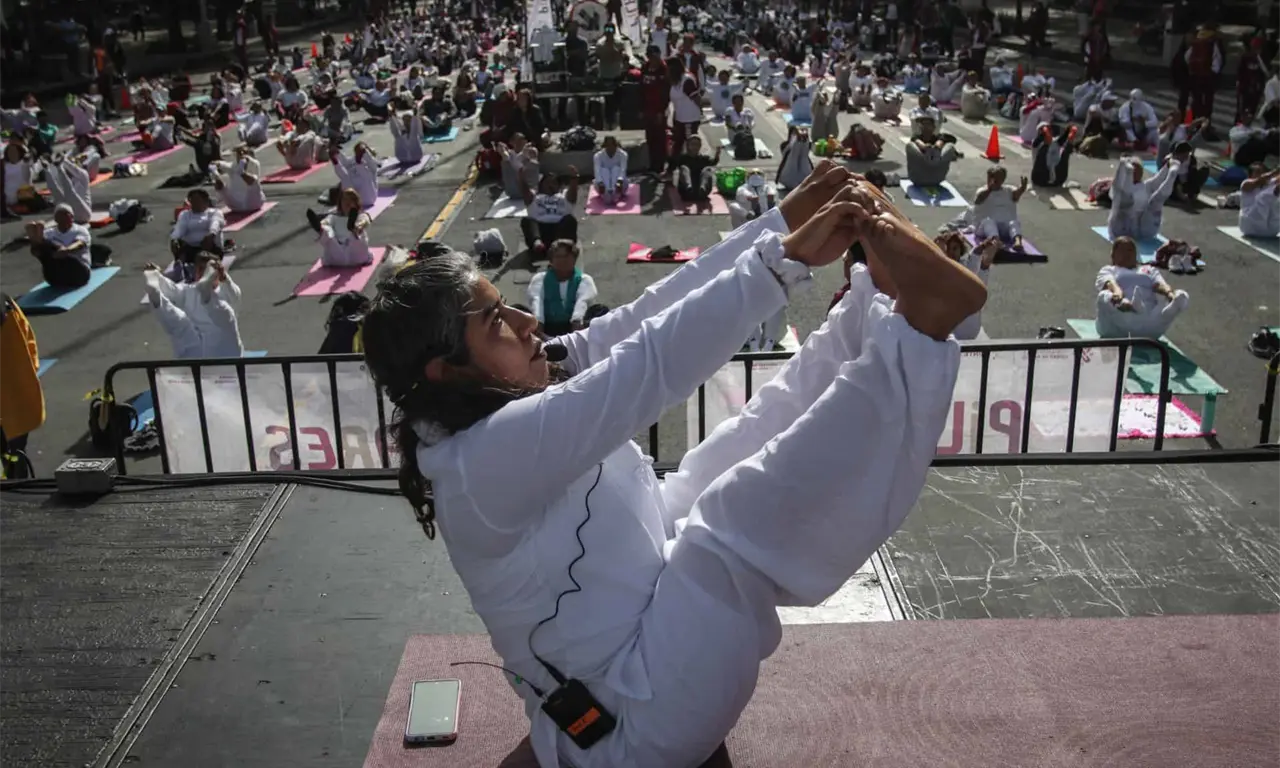  La actividad coincide con la celebración mundial del Día Internacional del Yoga, una fecha impulsada para promover hábitos saludables y fomentar el equilibrio entre cuerpo y mente.
 