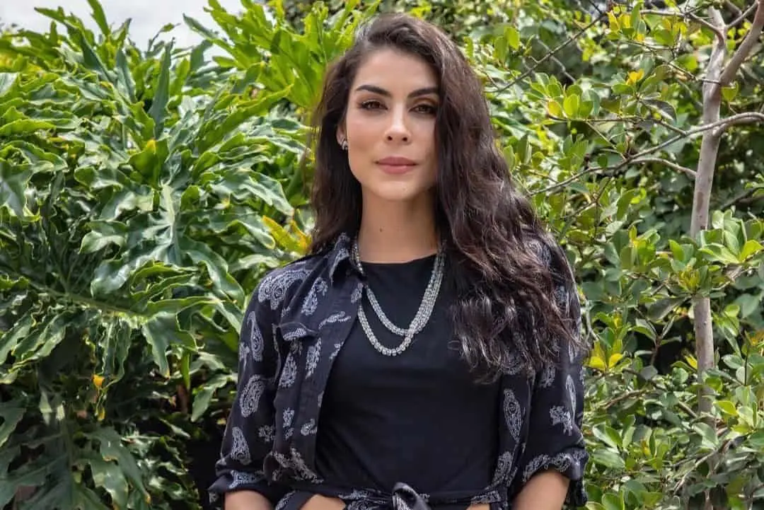 Goza de gran popularidad por su talento y belleza, aunque reconoce que no siempre fue así.