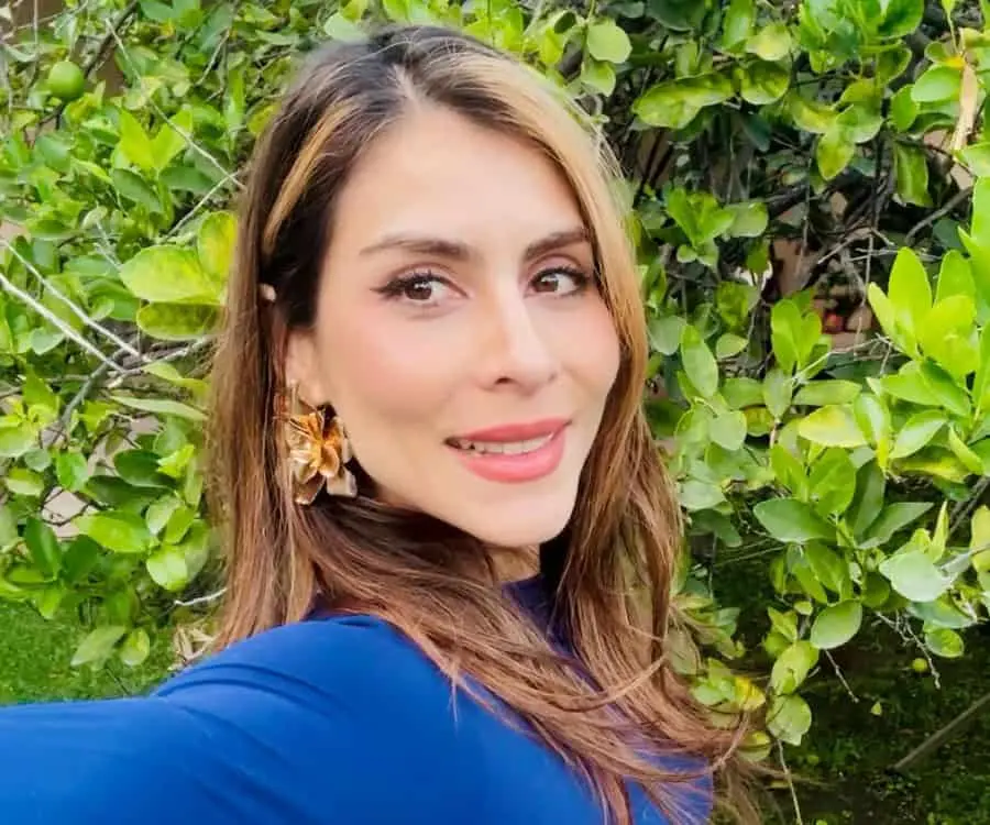 Sin embargo, la cantante mexicana asegura que nunca se ha realizado una cirugía con fines estéticos porque no tolera la anestesia y que todo su cambio físico lo ha logrado con ejercicio.<br>