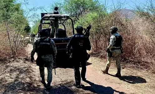 CJNG activa explosivos contra el Ejército en Michoacán: tres militares resultan gravemente heridos CJNG activa explosivos contra el Ejército en Michoacán: tres militares resultan gravemente heridos