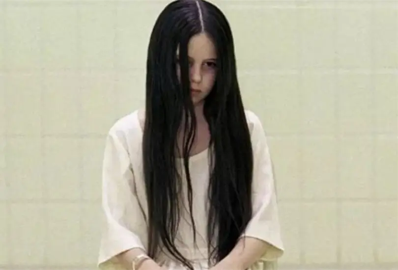 Daveigh Chase en El Aro