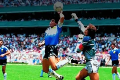 As&iacute; fue el ic&oacute;nico momento de "La mano de Dios" de Maradona hace 40 a&ntilde;os en el M&eacute;xico 86