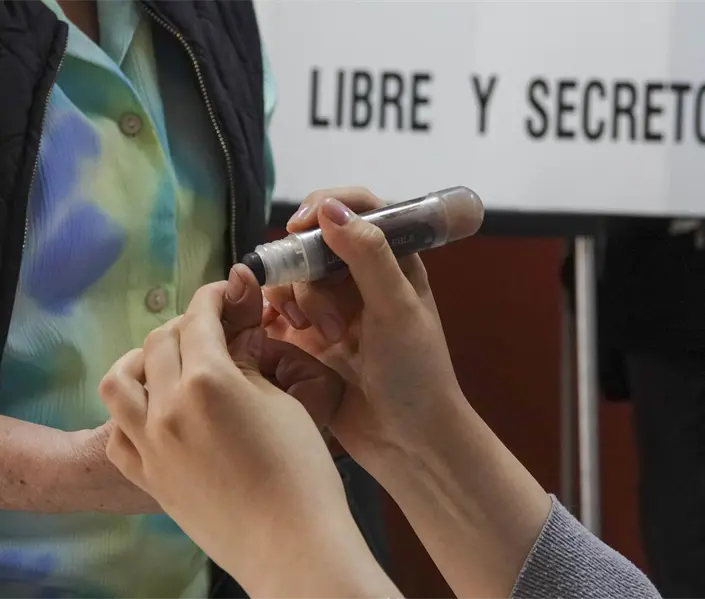 Morena perfila a sus favoritos para las elecciones de 2027: quiénes lideran las encuestas en las 17 gubernaturas Morena perfila a sus favoritos para las elecciones de 2027: quiénes lideran las encuestas en las 17 gubernaturas