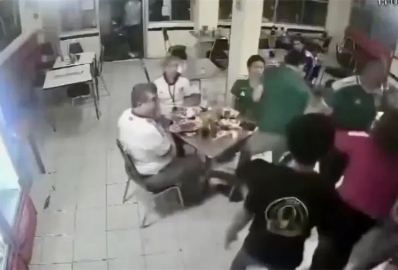 Alcalde de Movimiento Ciudadano agrede a un mesero en taquería; tras la polémica ofrece disculpas | VIDEO Alcalde de Movimiento Ciudadano agrede a un mesero en taquería; tras la polémica ofrece disculpas | VIDEO
