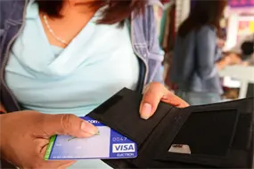 SAT 2026: &iquest;Qu&eacute; tanto dinero puedes tener en tu tarjeta de d&eacute;bito?