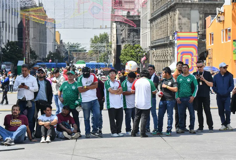 Sigue en vivo las últimas noticias de todo lo que ocurre alrededor del tercer partido de la Selección Mexicana en la CDMX. Sigue en vivo las últimas noticias de todo lo que ocurre alrededor del tercer partido de la Selección Mexicana en la CDMX.