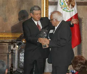 &iquest;Qu&eacute; hay detr&aacute;s de la supuesta entrevista a Carlos Monsiv&aacute;is donde habla sobre relaci&oacute;n con AMLO?