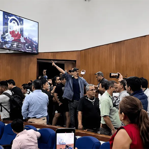 &iquest;Qu&eacute; es la Ley Serrano, la norma sobre la IA por la que hubo disturbios en el Congreso de San Luis Potos&iacute;?