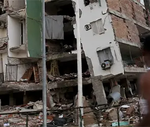 Estado en emergencia y centenares de muertos: Venezuela bajo los escombros en 39 segundos