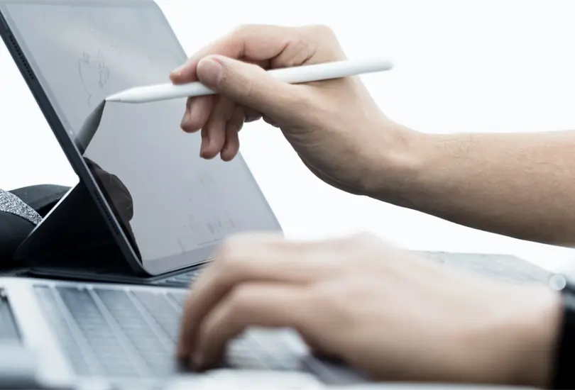 Con un editor PDF online, puedes rellenar campos directamente desde el archivo.