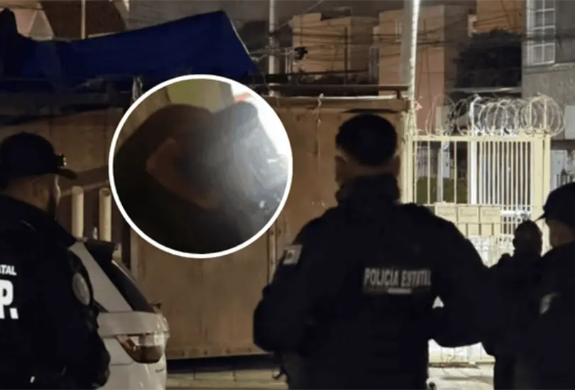 El video habría sido grabado desde el interior de la casa donde un hombre mantiene retenidos a sus familiares en Los Héroes Tecámac