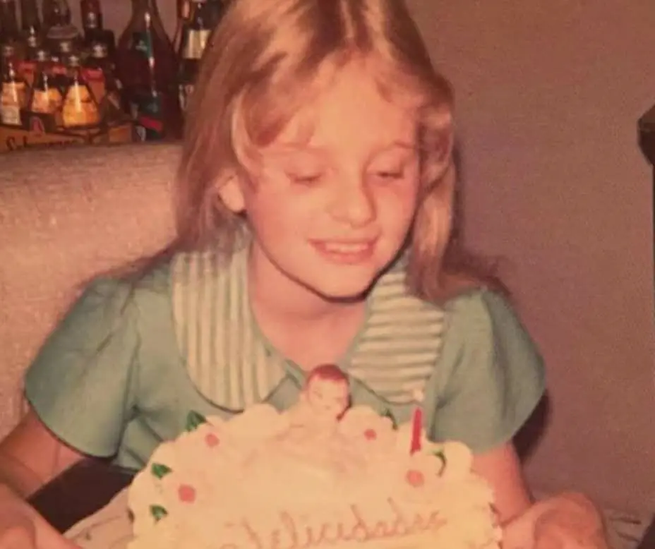 Erika Buenfil naci&oacute; el 23 de noviembre de 1963 en Monterrey, Nuevo Le&oacute;n, y su nombre completo es Teresa de Jes&uacute;s Buenfil L&oacute;pez.<br>