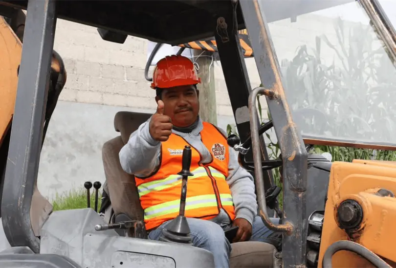 Inician rehabilitaci&oacute;n de dos calles en Romero Vargas y San Sebasti&aacute;n de Aparicio, en Puebla.