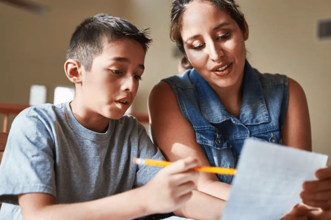 Si al ingresar la CURP no aparecen resultados o las calificaciones no coinciden con las registradas por la escuela, la recomendación es acudir directamente al plantel educativo para solicitar la revisión correspondiente. Especial.