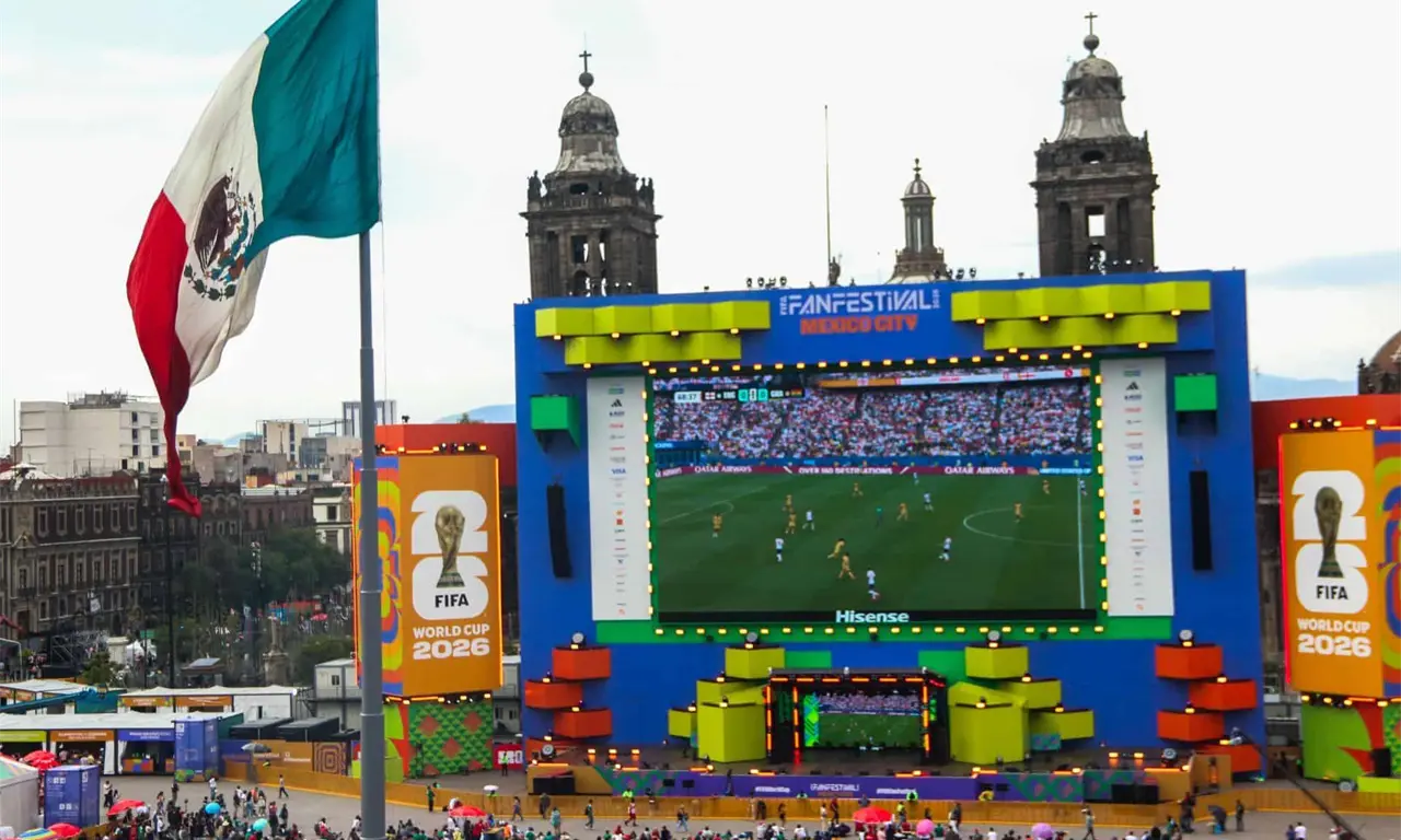  El objetivo es que la visita no se limite únicamente a recibir un peluche, sino que se convierta en una experiencia completa para quienes acuden al FIFA Fan Fest. 