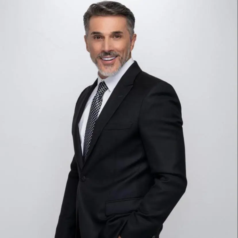 En 2026 regresó al formato como participante de 'La Casa de los Famosos' de Telemundo, experiencia que terminó con su eliminación y la suspensión de sus derechos como militante de Morena, tras lo cual continuó como diputado independiente.