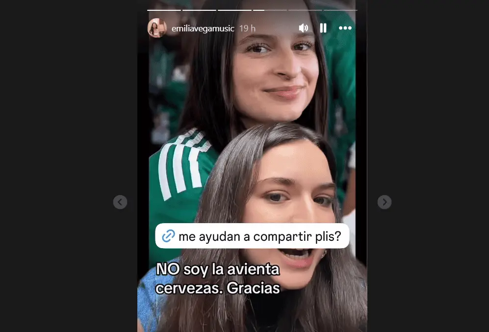 ¿Quién es Emilia Chomer? Esto es lo que realmente se sabe tras el video viral con aficionados de Ecuador. IG: Emilia Vega.
