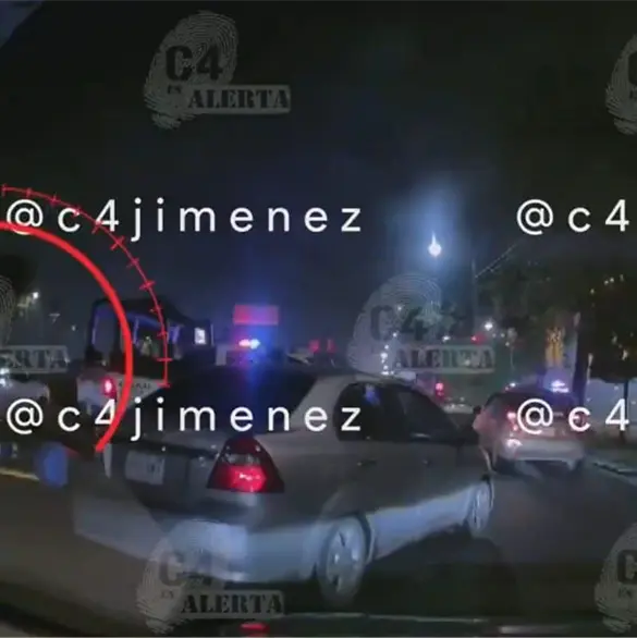 Quiso evadir el alcohol&iacute;metro, aceler&oacute; y acab&oacute; volcado en Venustiano Carranza