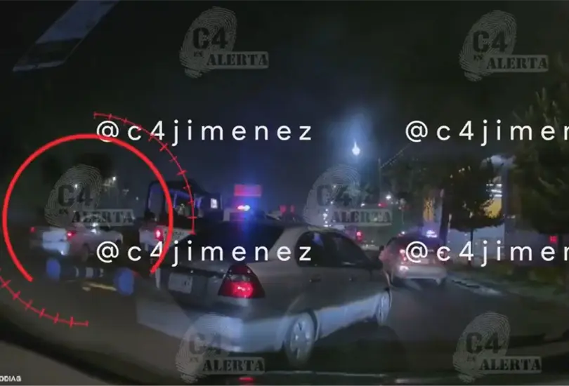 Conductor escapa de alcoholímetro y acaba con el auto volcado Conductor escapa de alcoholímetro y acaba con el auto volcado
