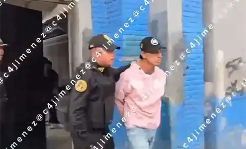 Así operaba narcotienda en CDMX: fingía ser una taquería y daba tablazos a vendedores que no cumplían cuotas Así operaba narcotienda en CDMX: fingía ser una taquería y daba tablazos a vendedores que no cumplían cuotas