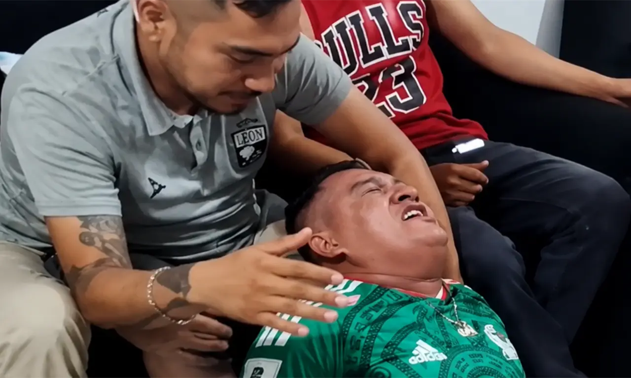  El llanto de un aficionado mexicano tras la derrota ante Inglaterra provoca burlas en Argentina. 