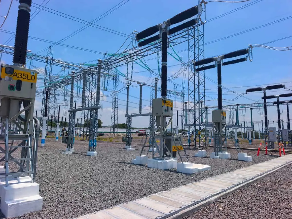 CFE pone en operación línea de 400 kV que abastecerá al Parque Industrialix en Querétaro. CFE