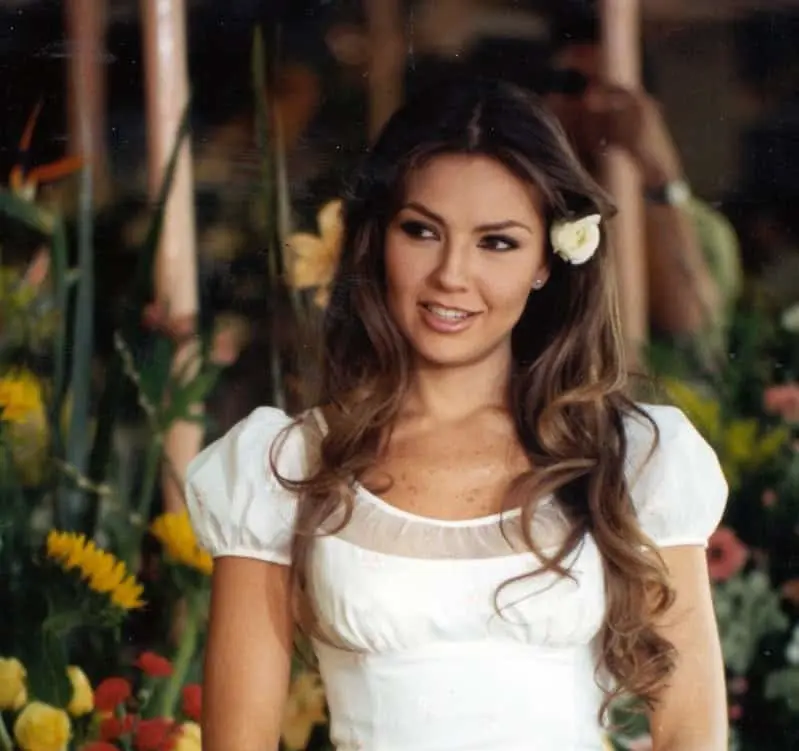 Entre sus mayores éxitos musicales destacan canciones como 'Piel morena', 'Amor a la mexicana', 'Arrasando', 'No me enseñaste', 'Equivocada' y 'No me acuerdo'.