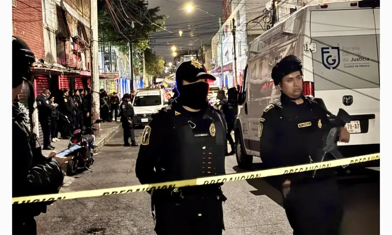  Comando irrumpe en una barbería y desata una masacre en Tepito 