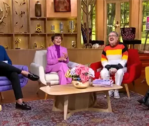 Pedro Sola desata pol&eacute;mica por comentario sobre los perros; Salinas Pliego responde