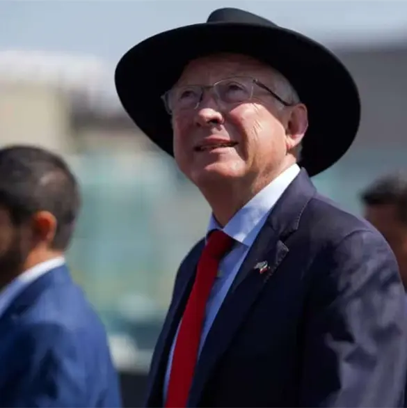 Ken Salazar rompe el silencio: asegura que nunca tuvo pruebas de vínculos entre AMLO y el narco Ken Salazar rompe el silencio: asegura que nunca tuvo pruebas de vínculos entre AMLO y el narco