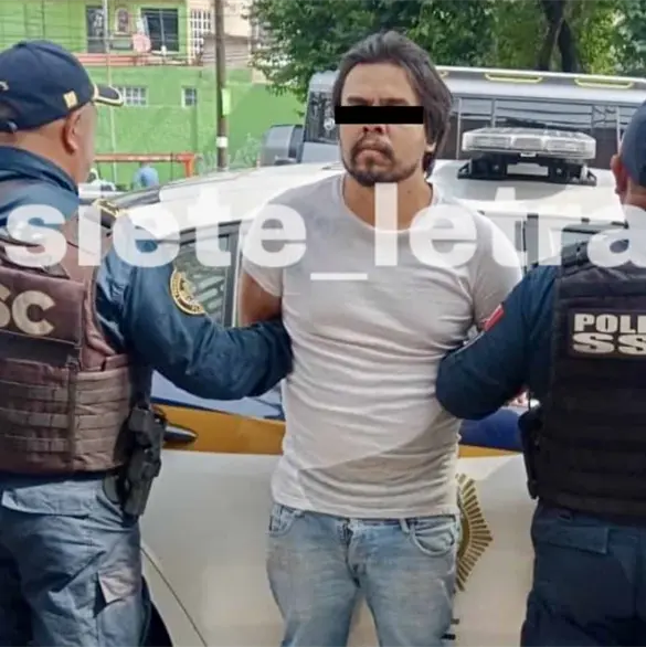 Detienen a hombre que presuntamente descuartizó a su pareja; ocultaba los restos en una hielera en CDMX Detienen a hombre que presuntamente descuartizó a su pareja; ocultaba los restos en una hielera en CDMX