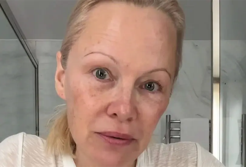 Pamela Anderson fue uno de los mayores símbolos de belleza de los años noventa gracias a su trabajo como actriz y modelo. Pamela Anderson fue uno de los mayores símbolos de belleza de los años noventa gracias a su trabajo como actriz y modelo.