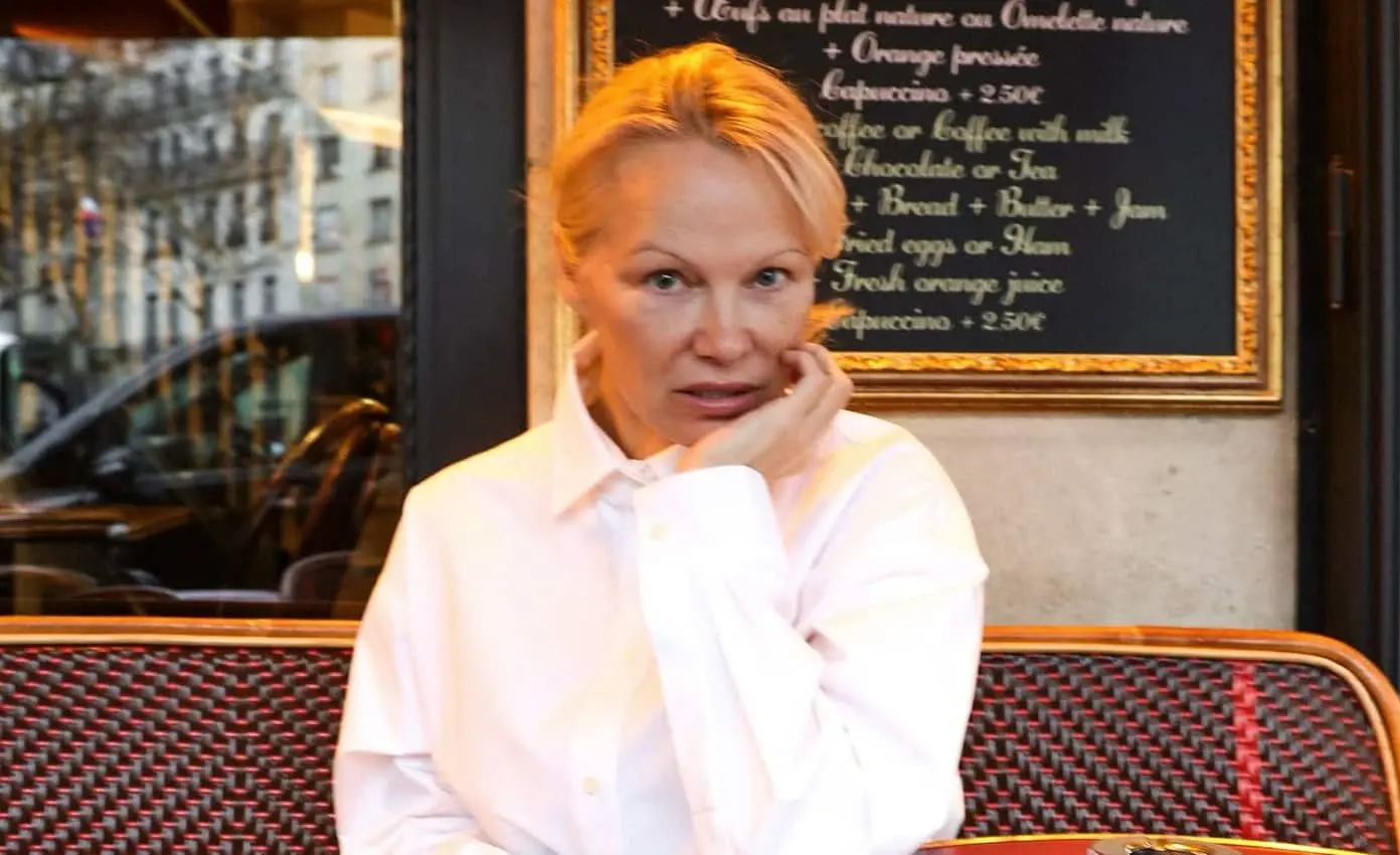 Actualmente continúa activa en el cine, promueve un estilo de vida más natural y también publicó el libro de cocina basado en plantas I Love You: Recipes from the Heart. Actualmente continúa activa en el cine, promueve un estilo de vida más natural y también publicó el libro de cocina basado en plantas I Love You: Recipes from the Heart.