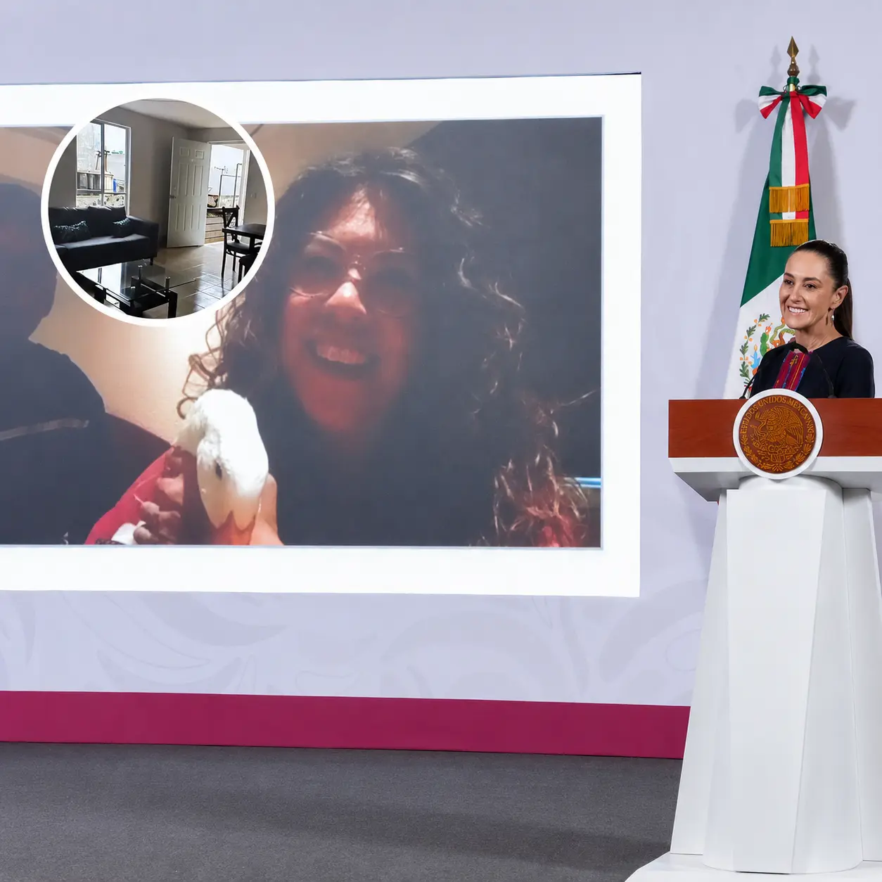  Sheinbaum entrega vivienda a la dueña del Pato Merlín. 