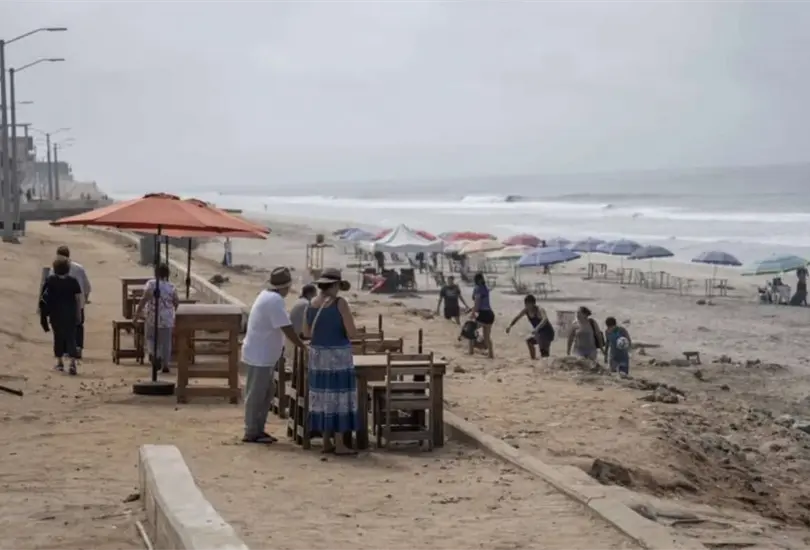 Si planeas viajar este verano, consulta la lista de playas con contaminación por heces fecales que no son aptas para nadar. Si planeas viajar este verano, consulta la lista de playas con contaminación por heces fecales que no son aptas para nadar.