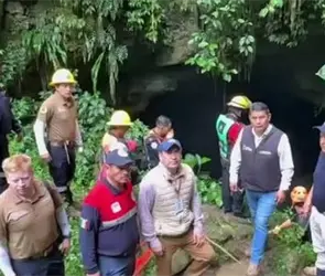 Revelan identidad del gu&iacute;a que llev&oacute; a familia a la gruta de Cuetzalan; no estaba certificado