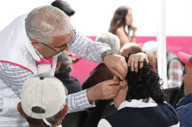 Entregan aparatos auditivos para mejorar la calidad de vida de personas con discapacidad en Puebla Entregan aparatos auditivos para mejorar la calidad de vida de personas con discapacidad en Puebla