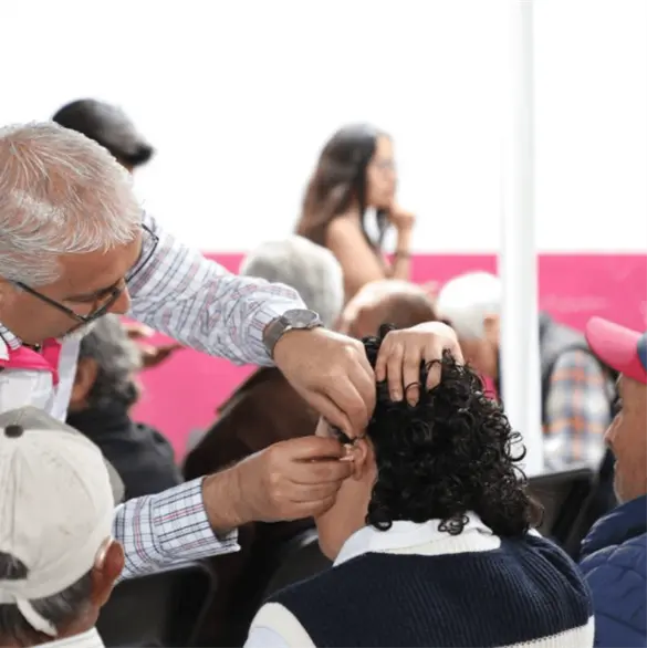 Entregan aparatos auditivos para mejorar la calidad de vida de personas con discapacidad en Puebla Entregan aparatos auditivos para mejorar la calidad de vida de personas con discapacidad en Puebla