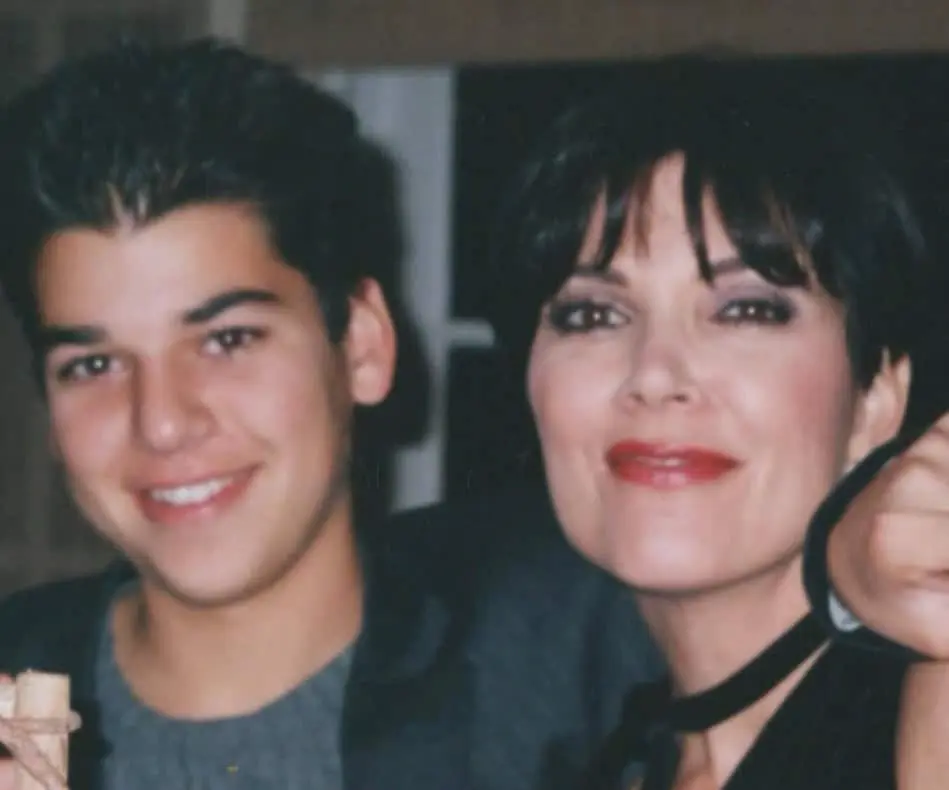 Tras el final del reality en E!, impulsó la transición de la familia a Hulu con la serie 'The Kardashians'.