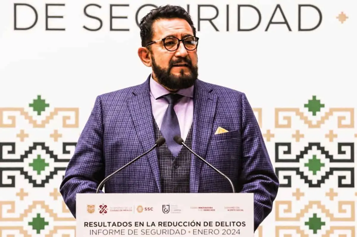 Antes de incorporarse a la FGR, Ulises Lara ocupó diversos cargos en la administración pública de la CDMX. Especial