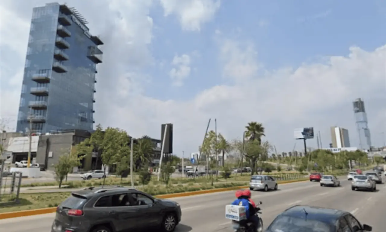  Uno de los hechos que más impacto generó ocurrió el 12 de enero, cuando un niño de ocho años resultó gravemente herido mientras viajaba con su madre y su hermano sobre Camino Real a Cholula, cerca del Periférico Ecológico. 