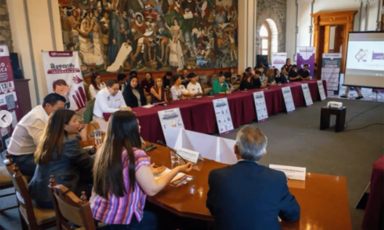  La iniciativa busca generar un espacio donde las y los jóvenes puedan dialogar directamente con autoridades. 