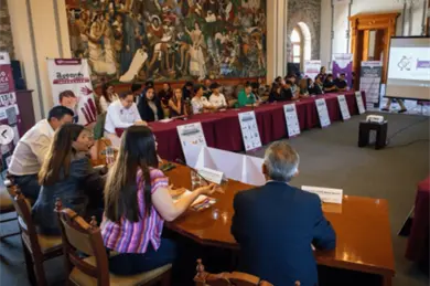 Estudiantes de la Universidad Palafoxiana participan en encuentro de rendición de cuentas Estudiantes de la Universidad Palafoxiana participan en encuentro de rendición de cuentas