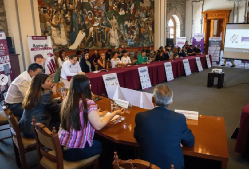 La iniciativa busca generar un espacio donde las y los jóvenes puedan dialogar directamente con autoridades. La iniciativa busca generar un espacio donde las y los jóvenes puedan dialogar directamente con autoridades.