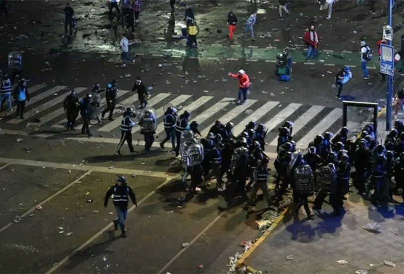Así fueron los disturbios en Argentina tras perder la final del Mundial Así fueron los disturbios en Argentina tras perder la final del Mundial