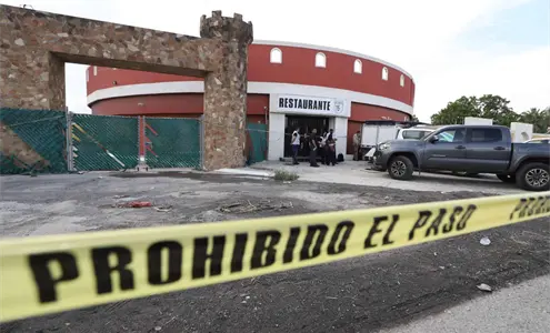 Influencers encuentran cuerpo en el Motel Nueva Castilla, donde fue hallada Debanhi Escobar Influencers encuentran cuerpo en el Motel Nueva Castilla, donde fue hallada Debanhi Escobar